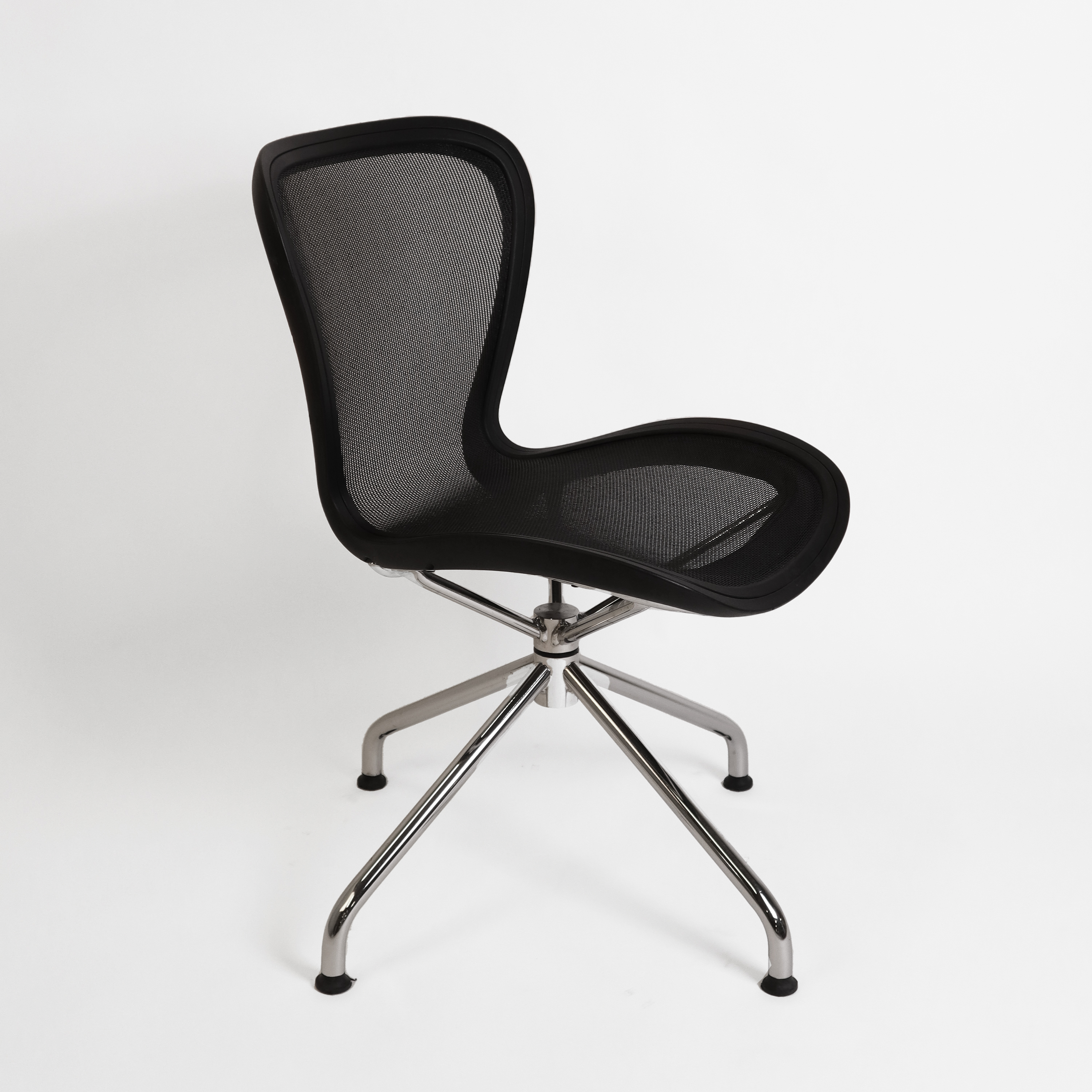 Magis annett mesh task clearance chair