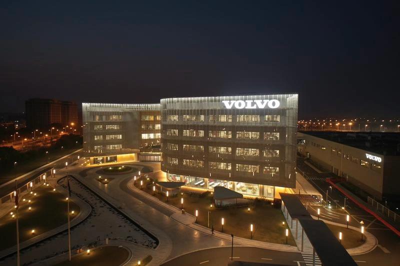 VC APHQ Exterior night 1.jpg