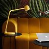 Desk lamp LightUp Neos desk x, dimmar, USB &amp; Qi, yellow