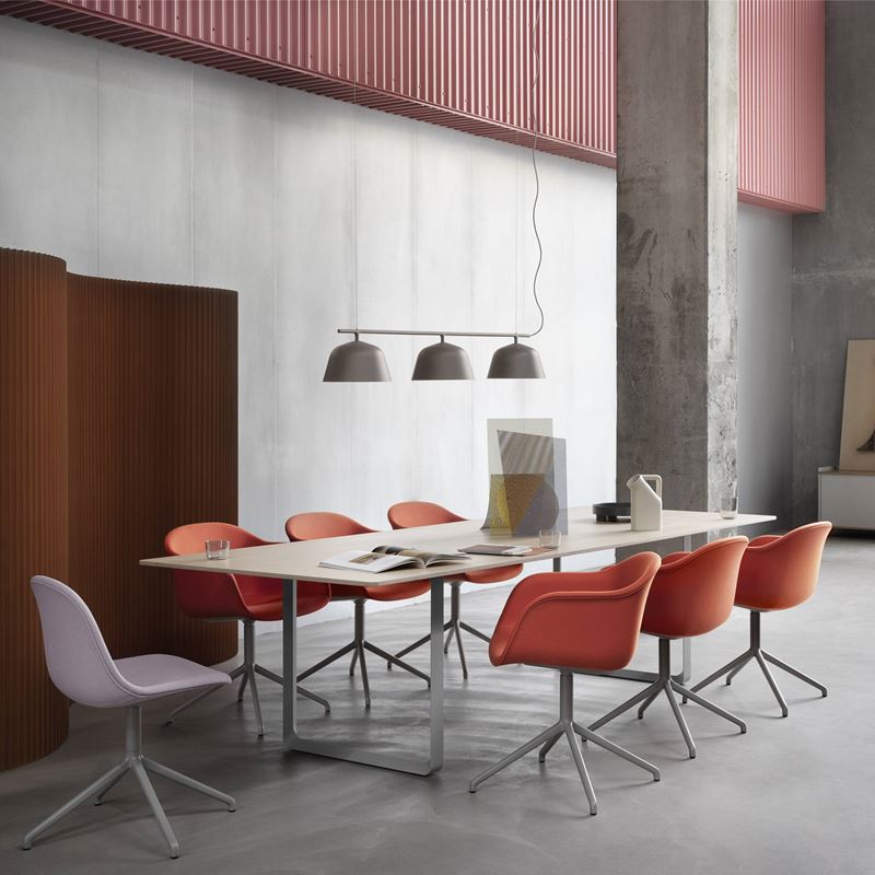 Pendlad armatur Ambit p&#229; skena, mullvad