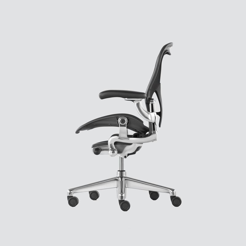 Kontorsstol Herman Miller - Aeron, Re-Mastered, [M] svart/alu