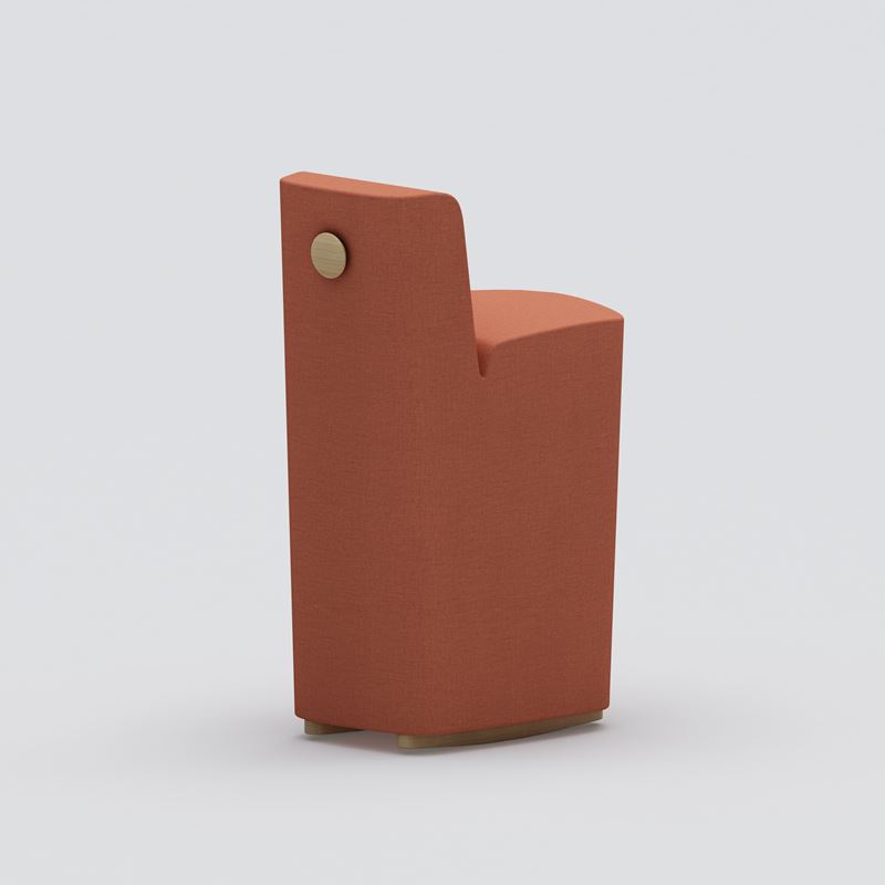 Hubert, h&#246;g kl&#228;dd pall p&#229; gungmed, rost